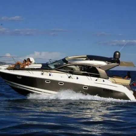 Bateau-hôtel Prestige 42 Bordighera